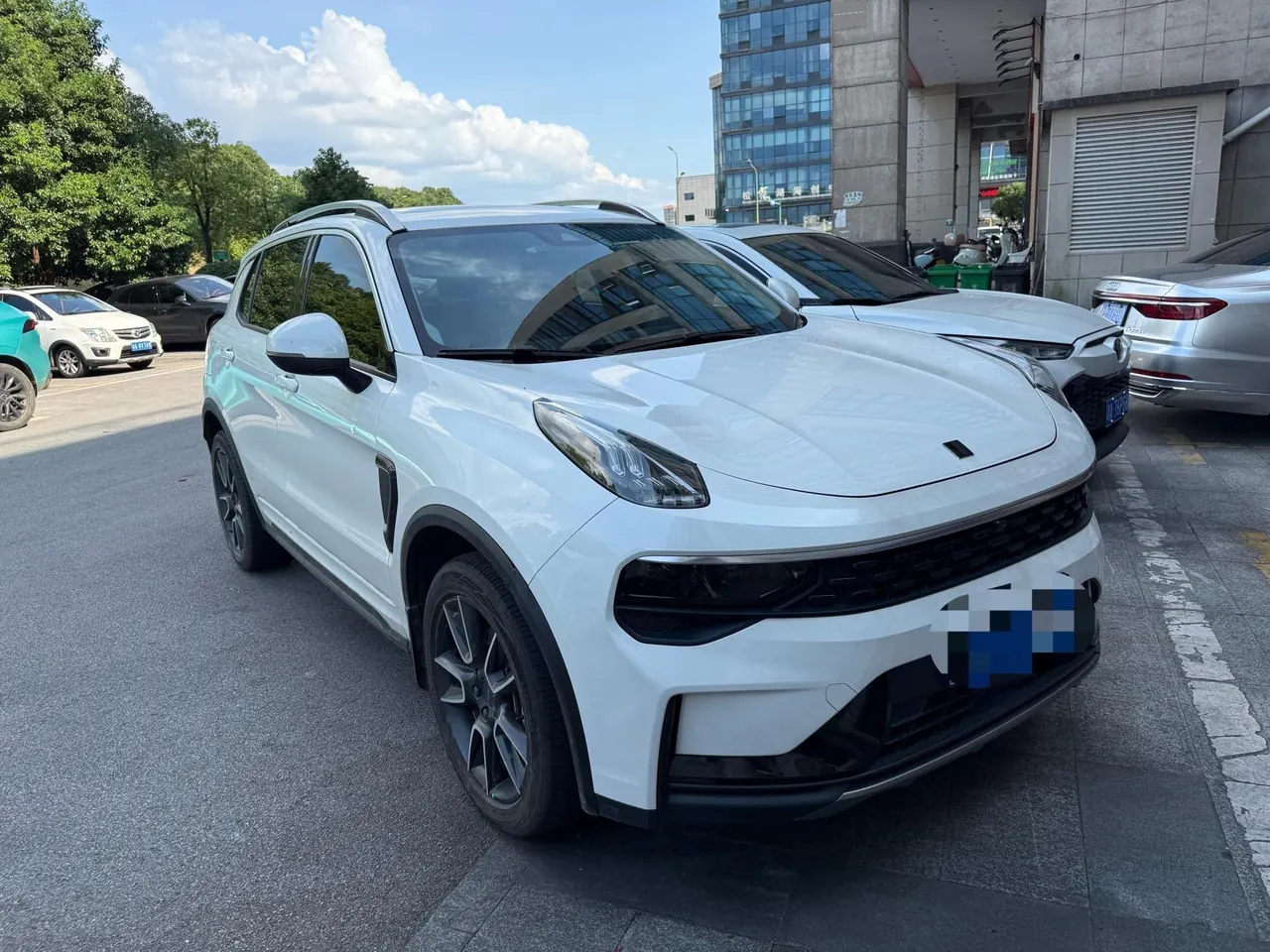 LYNK&amp;CO 2021 LYNK&amp;CO 01 2.0TD Two-Drive Pro Automatic 3