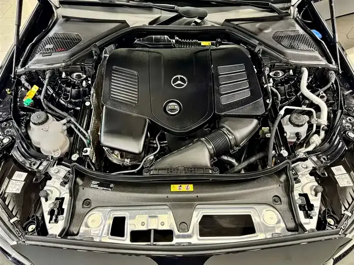 Mercedes Benz E-Class New Energy 2024 E 350 e L Plug-in Hybrid Car 11