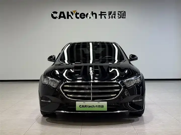 Mercedes Benz E-Class New Energy 2024 E 350 e L Plug-in Hybrid Car 3