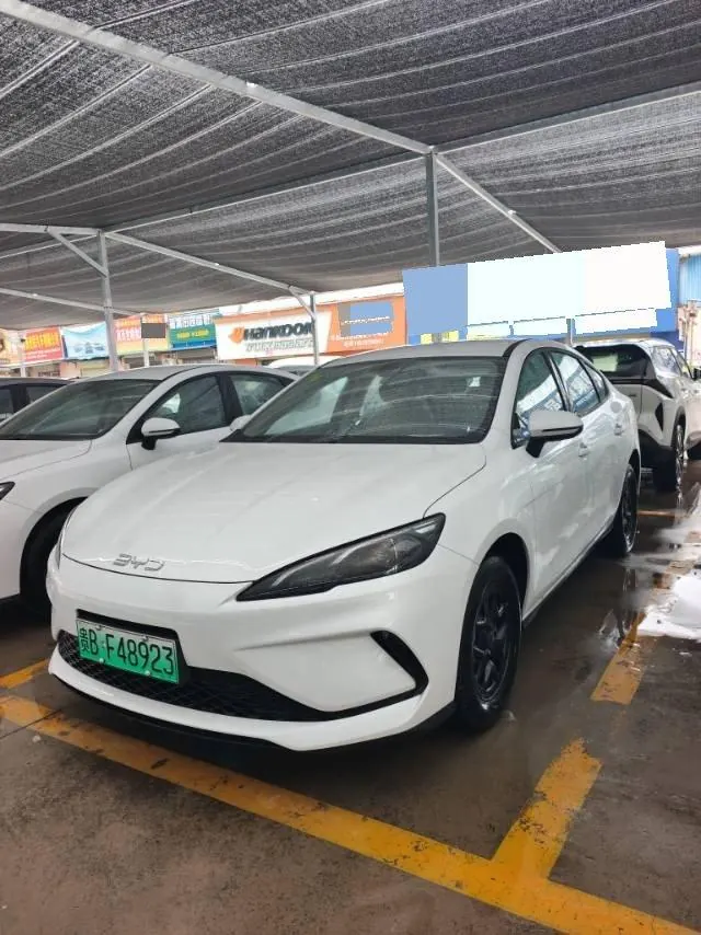 BYD 2026 seals 05 DM-i 1.5 stepless 128KM luxury automatic gear 2
