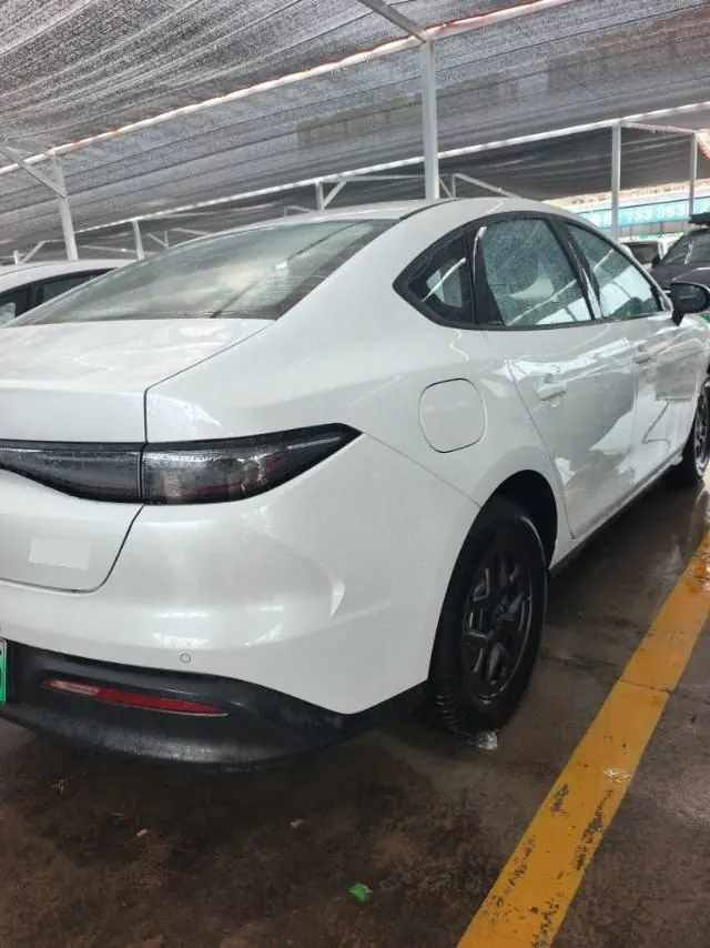 BYD 2026 seals 05 DM-i 1.5 stepless 128KM luxury automatic gear 4