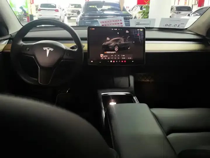 2022 Model Y Refreshed Rear-Wheel-Drive Version 12