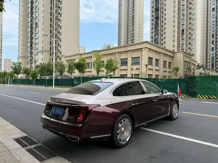 HongQi H9 2025 2.0T Two-Drive Flag Enjoy Deluxe Business Edition 5 9