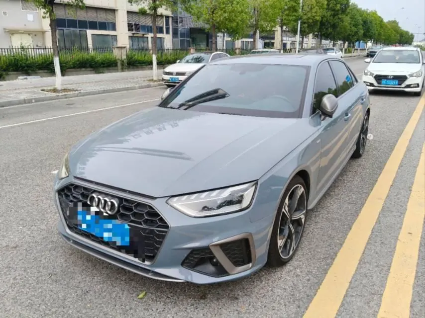 Audi 2022 A4L 2.0TFSI 40TFSI Quattro RS Kit Burning Speed Automatic - View 1