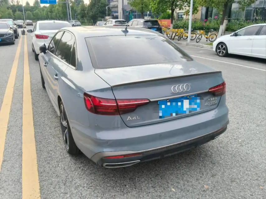 Audi 2022 A4L 2.0TFSI 40TFSI Quattro RS Kit Burning Speed Automatic 6