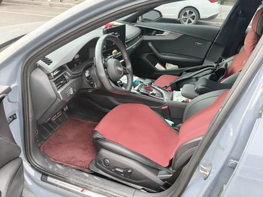 Audi 2022 A4L 2.0TFSI 40TFSI Quattro RS Kit Burning Speed Automatic 9