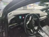 Volkswagen 2021 Golf 8 R-Line 1.4TSI 280TSI Automatic 5