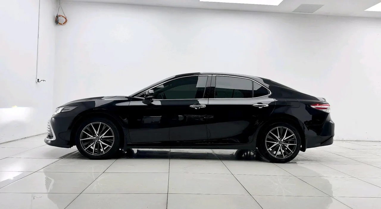 Toyota 2021 Camry 2.5G Deluxe Edition Automatic Gear 2