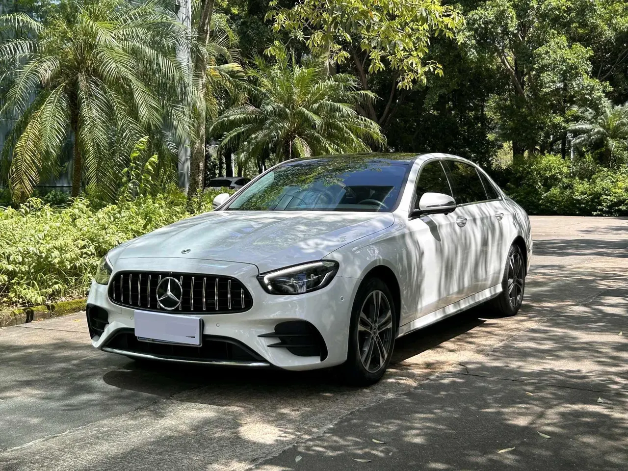 Mercedes Benz E Class 2021 E 260 L 2.0T Sports (Modified) Automatic Gear - View 1