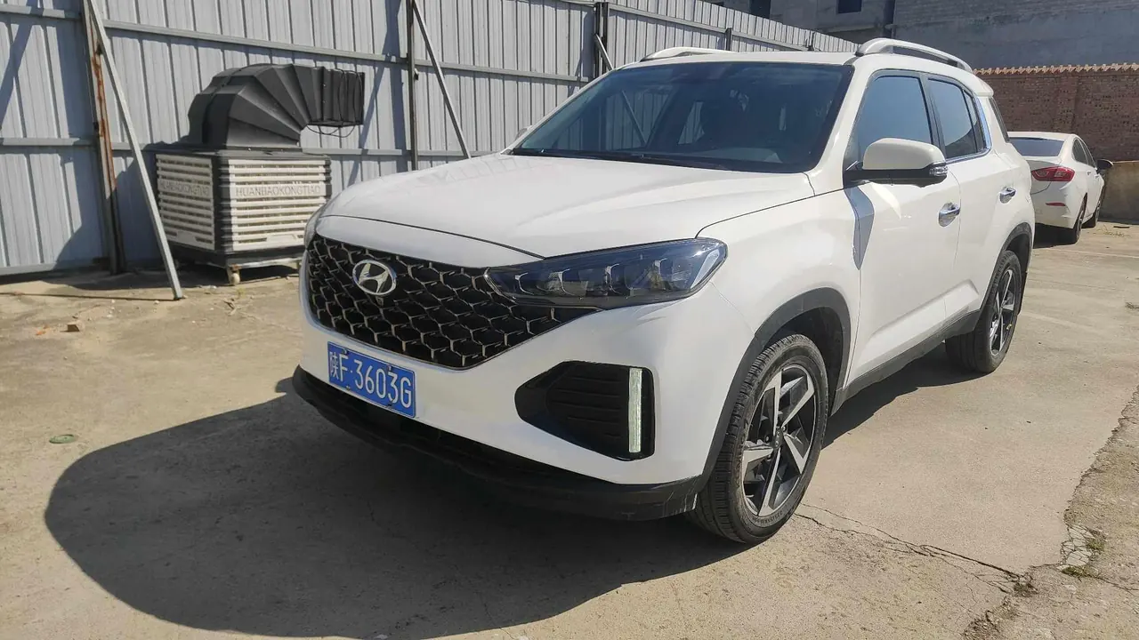 Hyundai 2021 ix35 2.0 GLS Two-Drive Leading Edition Automatic Gear - View 1