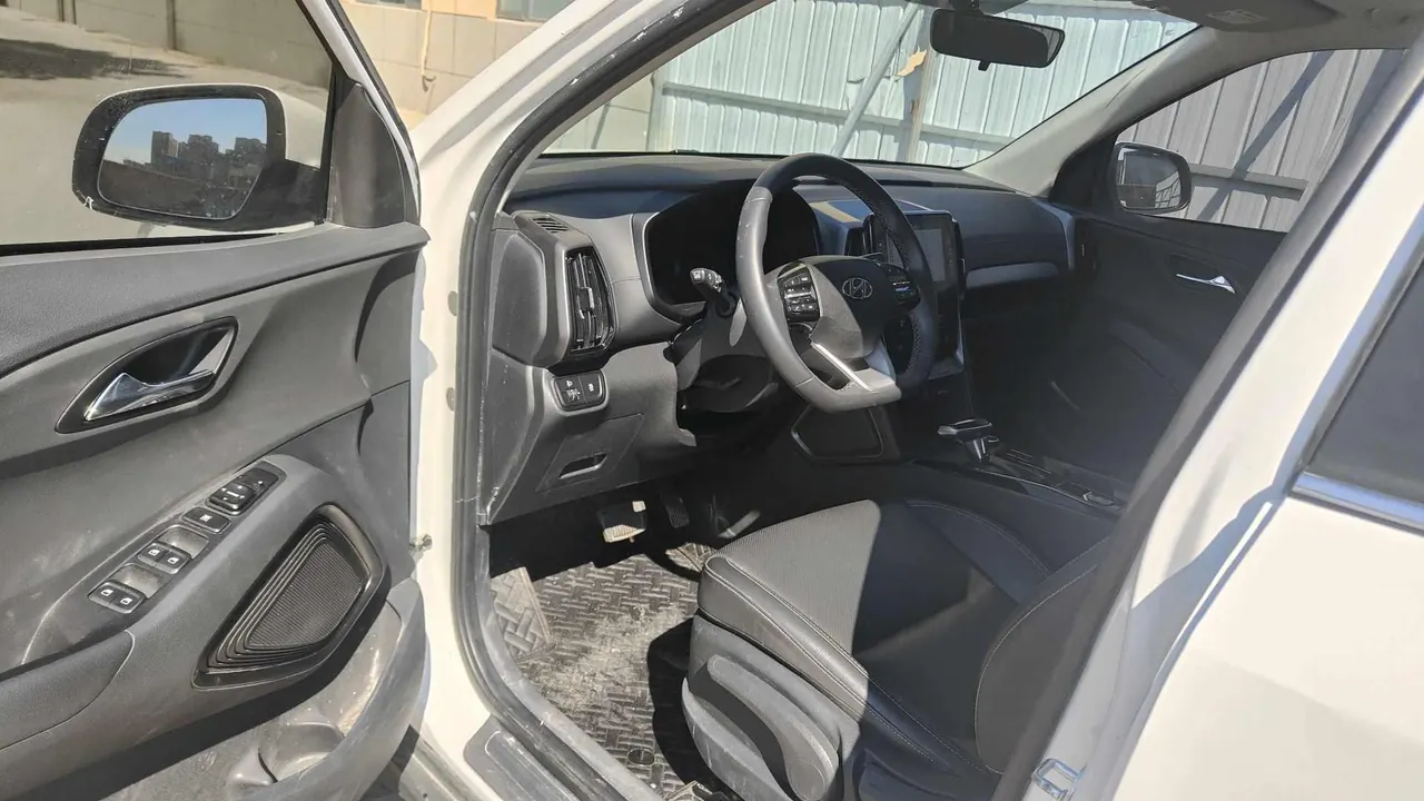 Hyundai 2021 ix35 2.0 GLS Two-Drive Leading Edition Automatic Gear 5