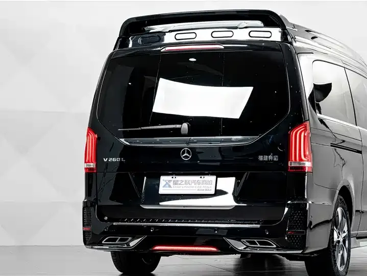 Mercedes Benz Class V 2022V 260 L Long Wheelbase Premium Edition 7