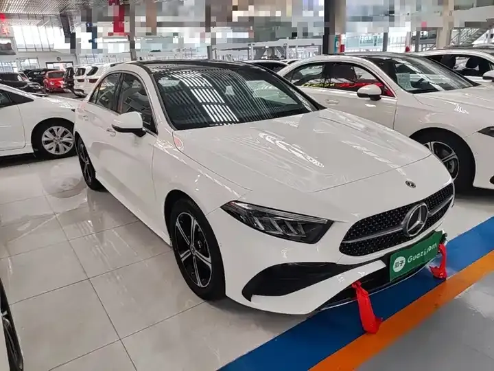 Mercedes Benz Class A 2023 A 200 L Fashion 4