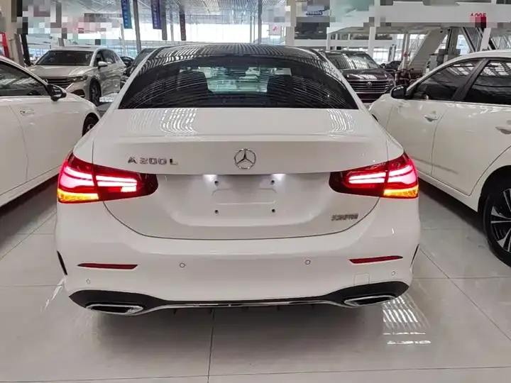 Mercedes Benz Class A 2023 A 200 L Fashion 6
