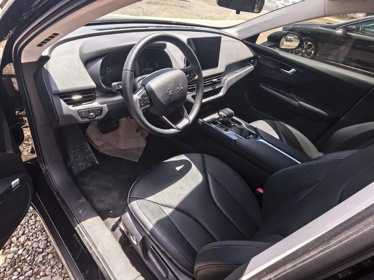 HongQi 2023 E-QM5 Basic Travel Edition (Modified) Automatic Gear 2