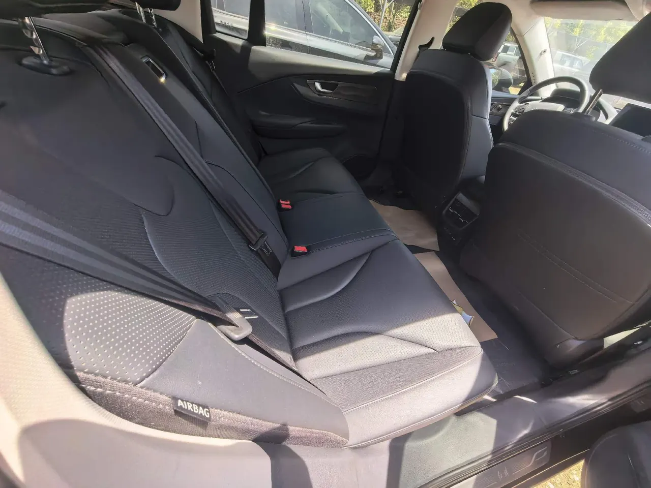 HongQi 2023 E-QM5 Basic Travel Edition (Modified) Automatic Gear 6