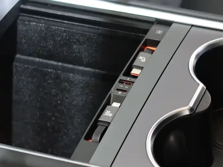 Model Y 2024 rear-wheel drive version 10