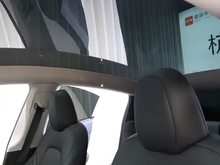 Model Y 2024 rear-wheel drive version 8
