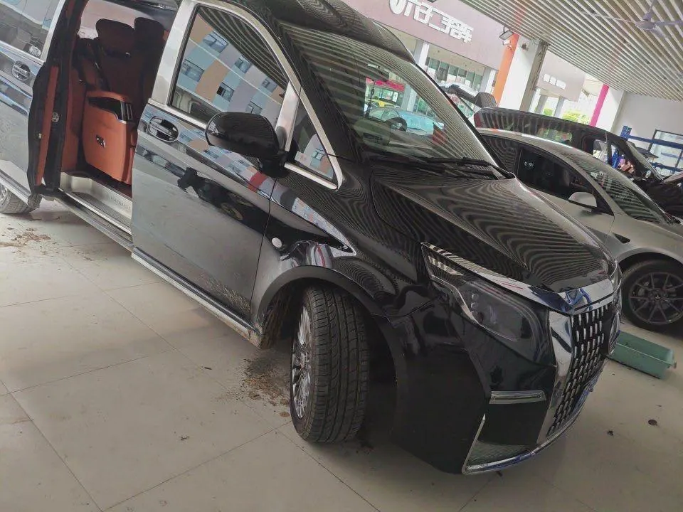 Mercedes Benz 2021 Vito 2.0T Business Edition 7-seat Automatic Gear 2
