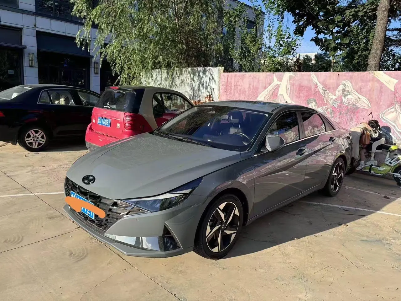 打开图片灯箱:Hyundai 2022 Elantra -3-compartment 1.5 stepless LUX premium automatic gear