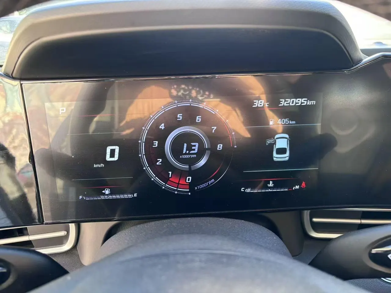 Hyundai 2022 Elantra -3-compartment 1.5 stepless LUX premium automatic gear 6