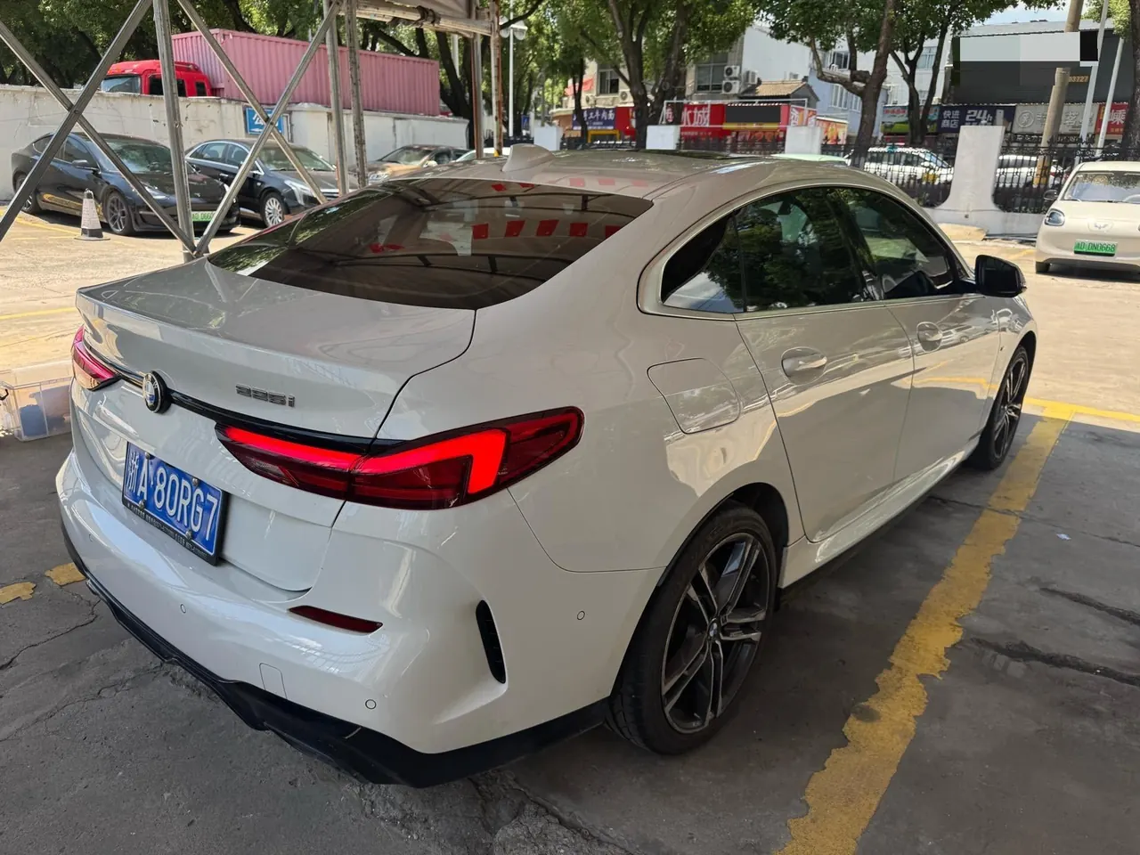 BMW 2 Series (Imported) 2023 225i Four-Door Coupe 2.0T M Sports Obsidian Night Suit Automatic Gear 9
