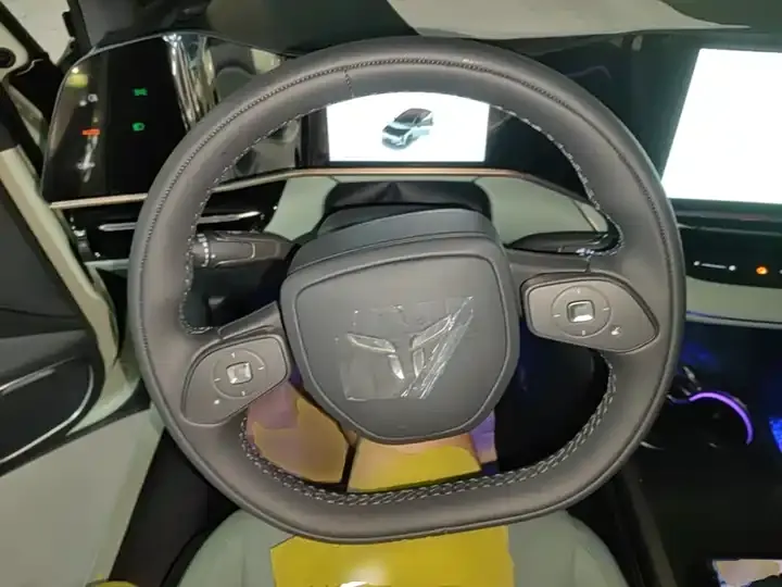 HongQi EH7 2025 690 Smart Edition 11