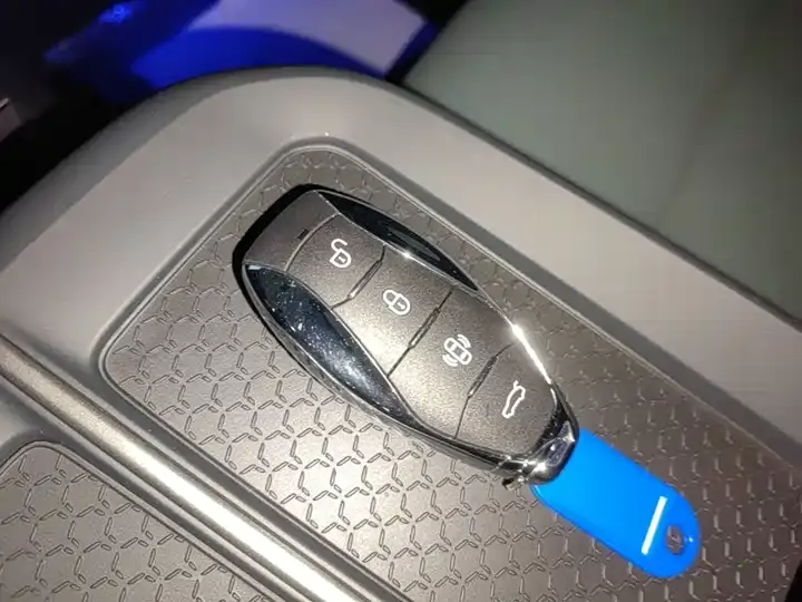 HongQi EH7 2025 690 Smart Edition 9