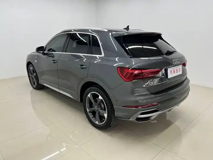 Audi Q3 2022 35 TFSI Fashion Dynamic 6