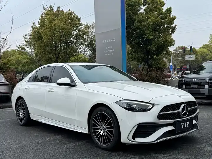 Mercedes Benz Class C 2023 C 200 L Sports Edition 3