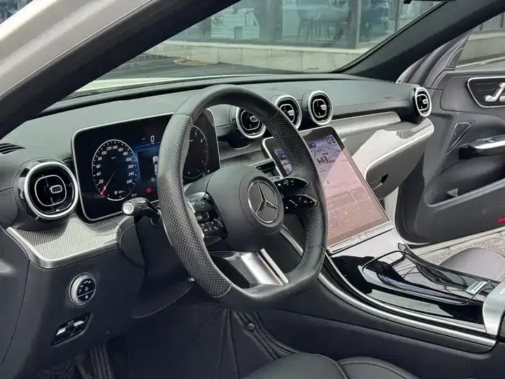 Mercedes Benz Class C 2023 C 200 L Sports Edition 4