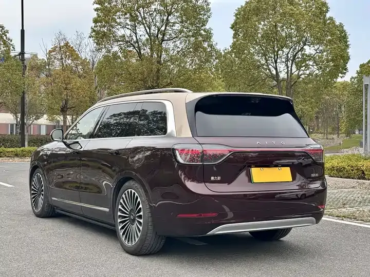 AITO M9 2025 extended-range Ultra 52kWh 6-seat version (192-line laser Radar) 5
