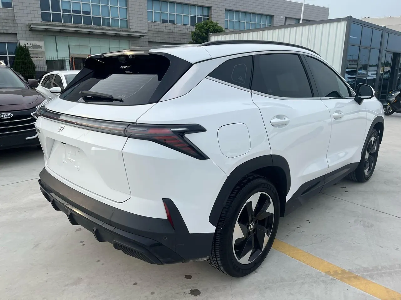 Jetour 2024 Shanhai L6 1.5TD ULTRA automatic gear 14