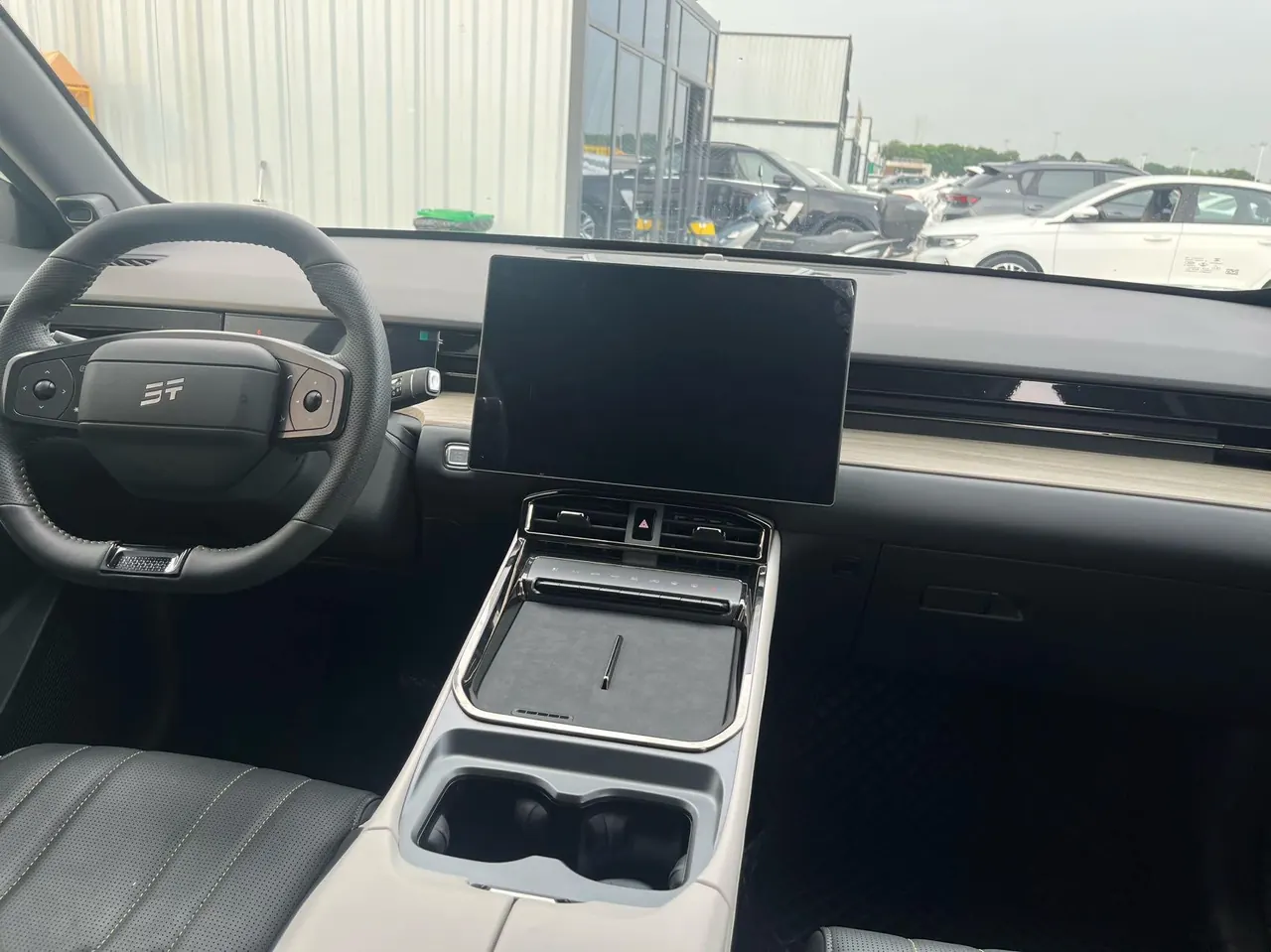 Jetour 2024 Shanhai L6 1.5TD ULTRA automatic gear 16