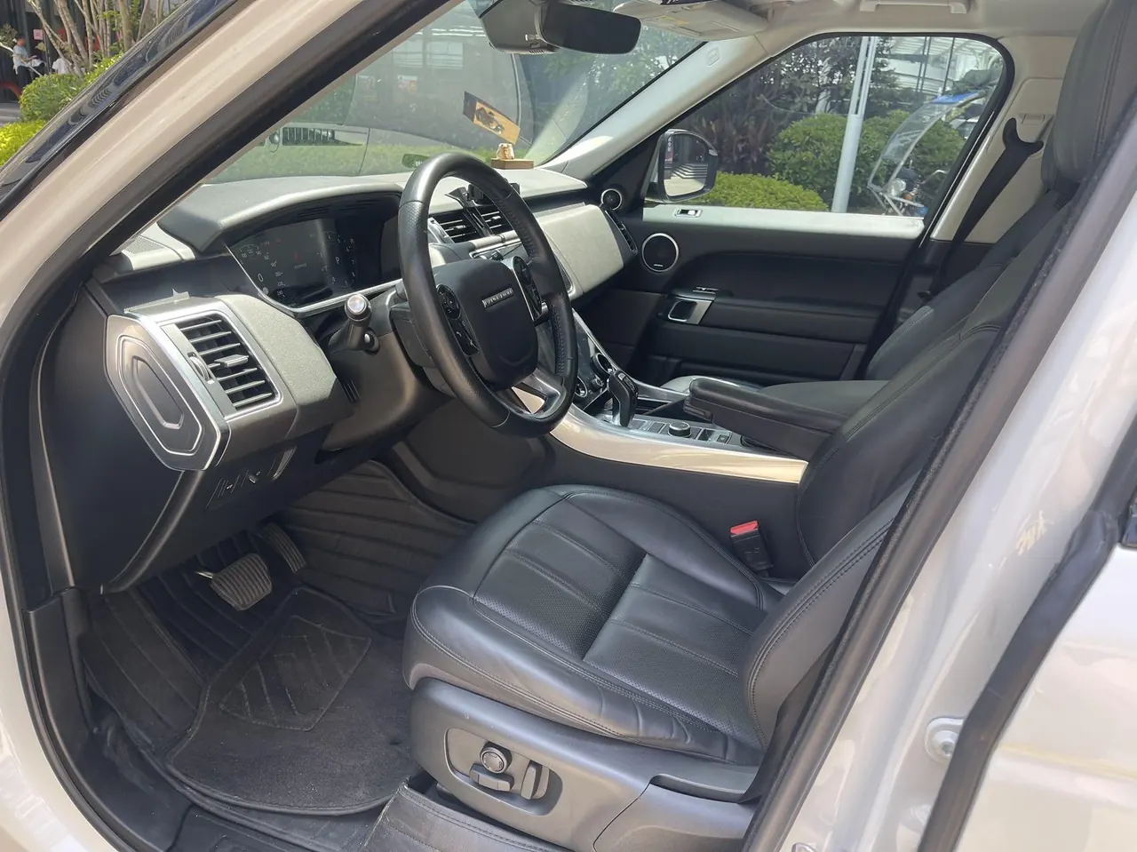 Land Rover Range Rover Sport (Imported) 2021 Range Rover Sport 48V 3.0T L6 SE Automatic Gear 6