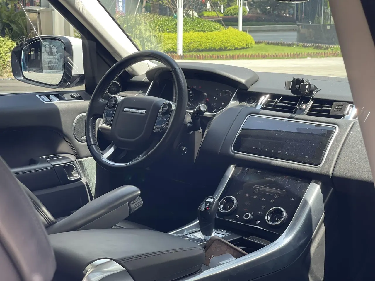 Land Rover Range Rover Sport (Imported) 2021 Range Rover Sport 48V 3.0T L6 SE Automatic Gear 9