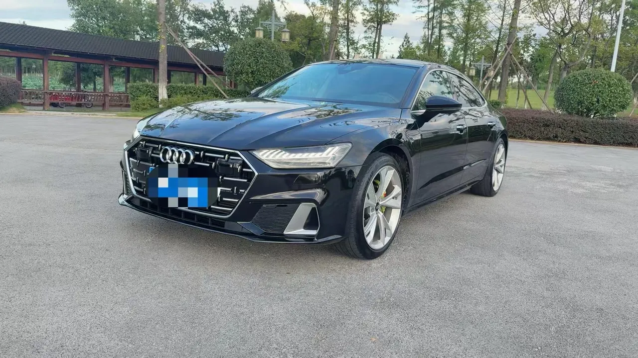Audi 2024 A7L 2.0TFSI 45TFSI Quattro Luxury Automatic - View 1
