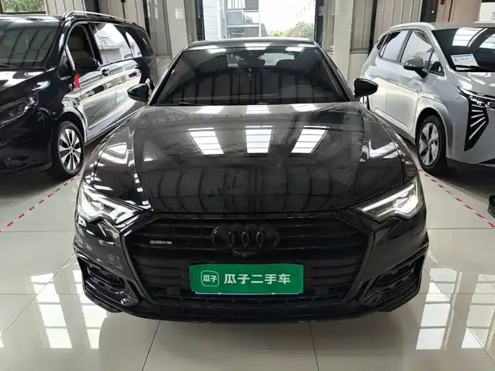 Audi A6L 2025 model changed to 45 TFSI quattro dynamic model 3