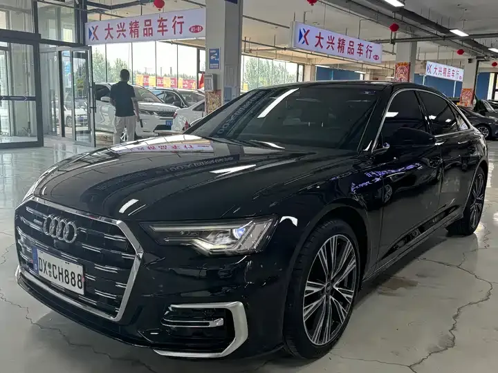 Audi A6L 2025 45 TFSI quattro Selected Dynamic Type - View 1