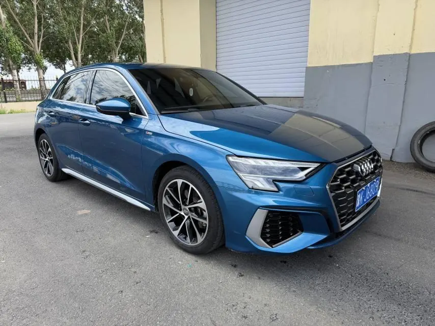 Audi 2021 A3 Sportback 1.4TFSI 35TFSI Aggressive Sports Automatic 3