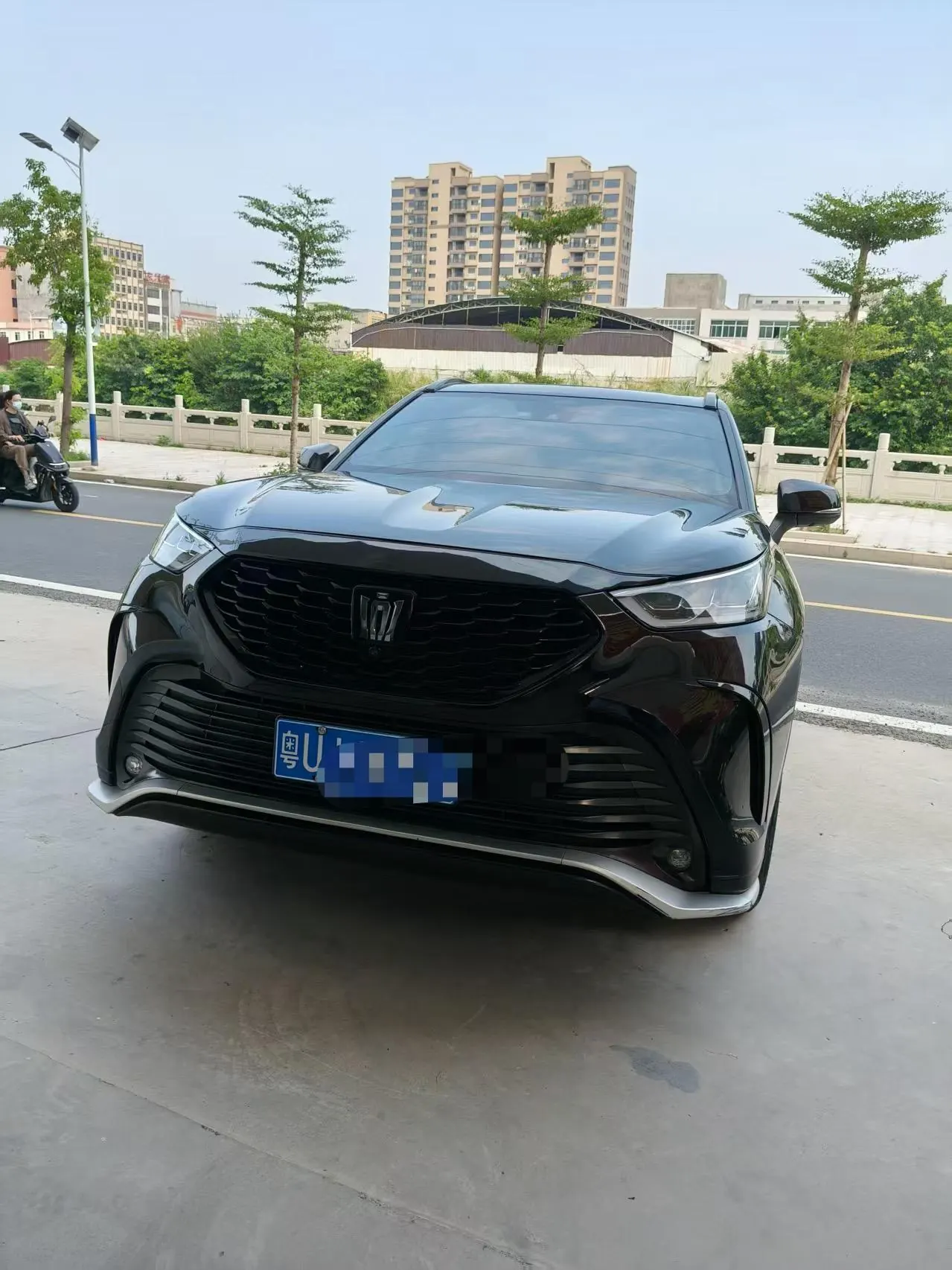 Toyota 2022 Crown Lu Fang 2.0T Jin Yao Edition Automatic Gear 2