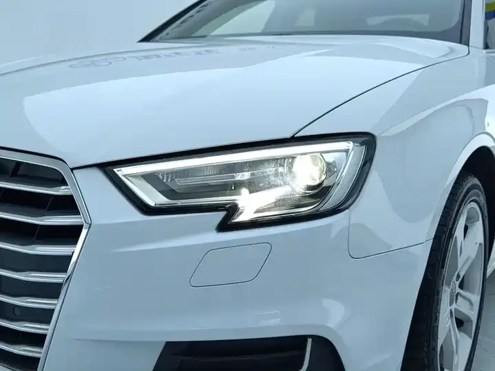 Audi A3 2020 model change Limousine 35 TFSI aggressive country VI 5