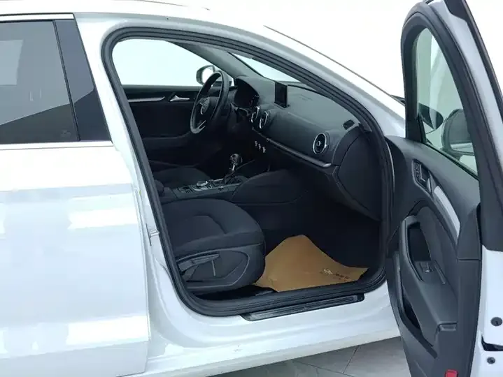 Audi A3 2020 model change Limousine 35 TFSI aggressive country VI 8