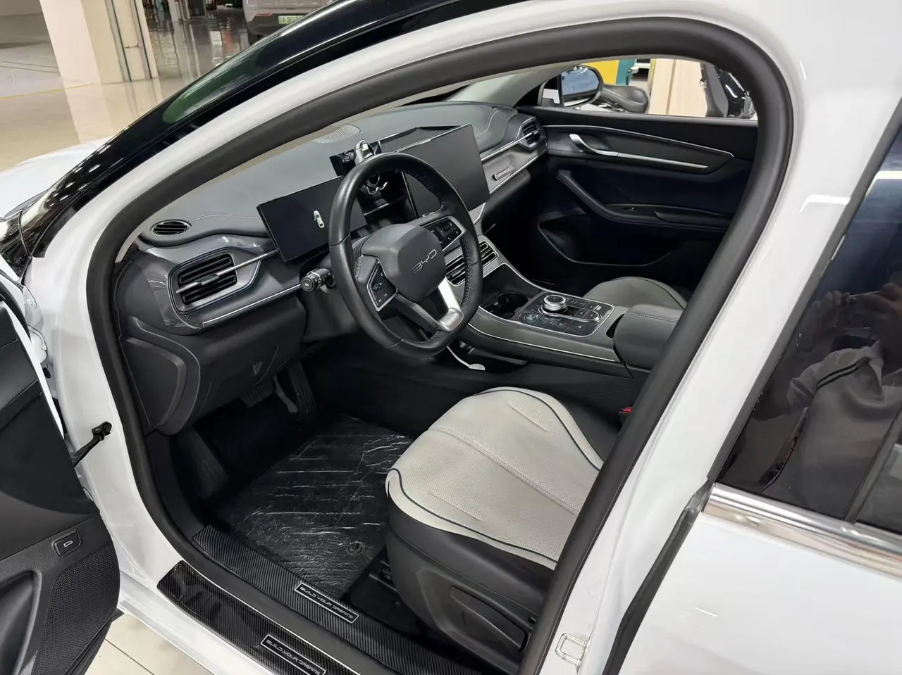 BYD 2024 destroyer 05 DM-i 1.5 stepless glory version 55KM luxury automatic gear 5