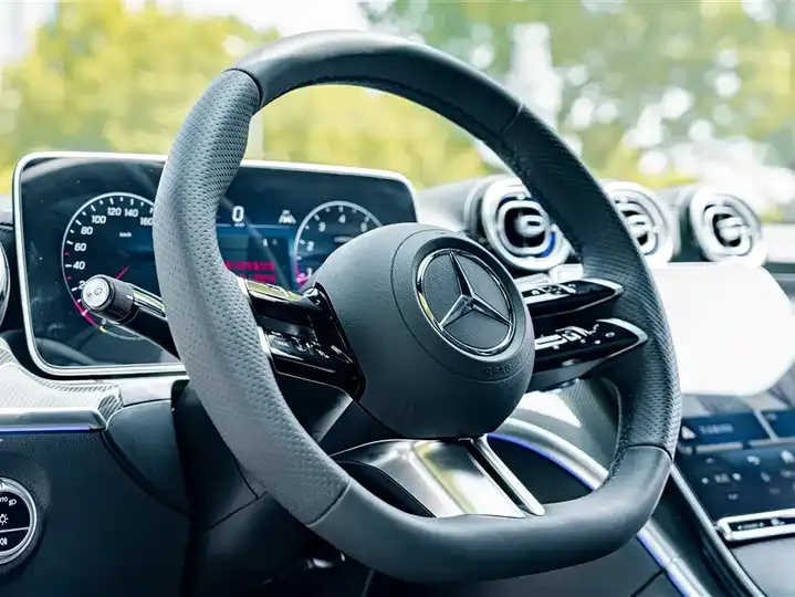 Mercedes Benz Class C 2025 to C 260 L Sports Edition 9