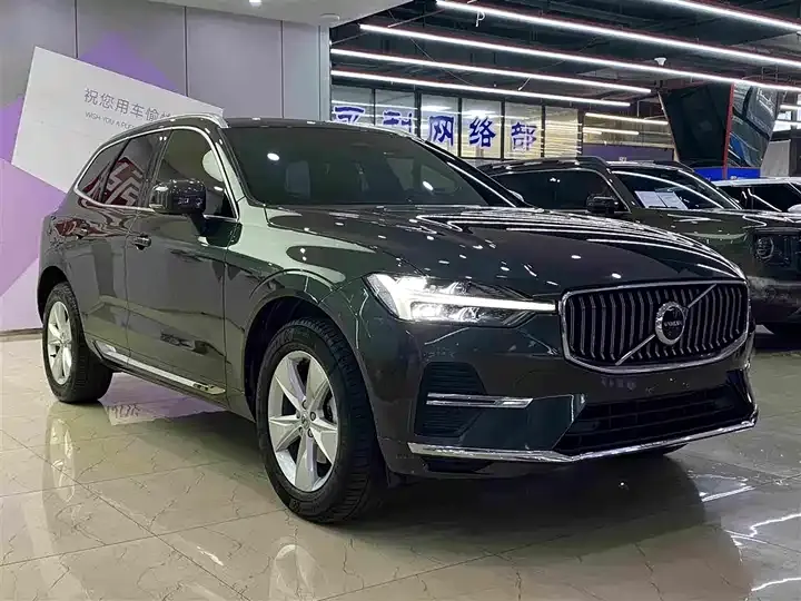 Volvo XC60 2022 B5 4-wheel-drive Zhiyi Deluxe Edition 3