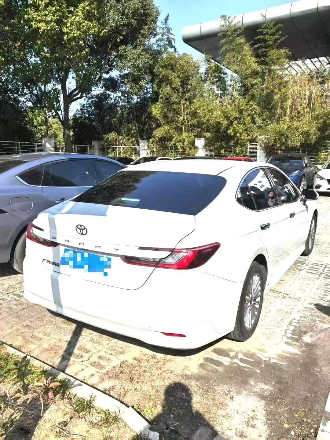Toyota 2024 Camry Dual Engine 2.0HGVP Stepless Deluxe Automatic Gear 3