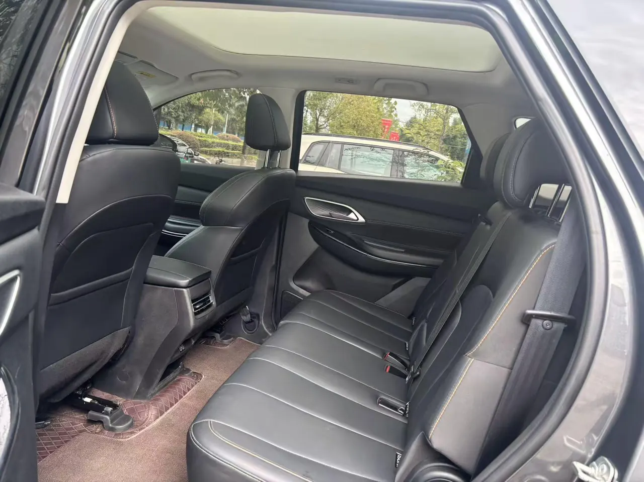 ChangAn 2024 X7 PLUS 1.5T Honorable 7-seat Automatic Gear 4