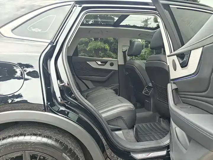 HongQi HS5 2025 2.0T Two-Drive Xuan Ying Edition 7