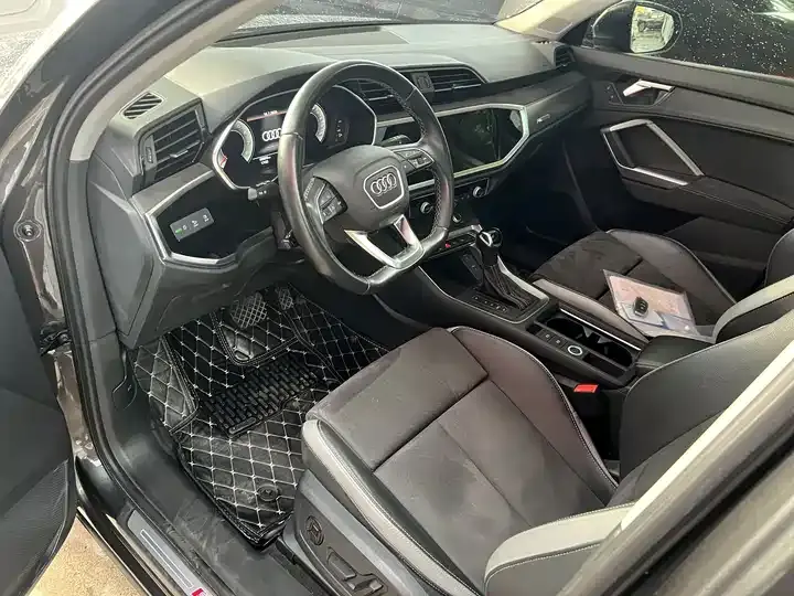 Audi Q3 2023 35 TFSI Fashion Dynamic (1.4T) 5